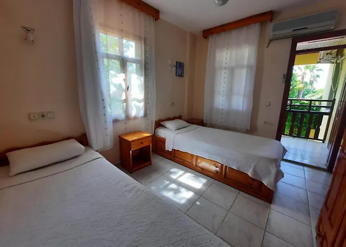 Summer Life Aparthotel