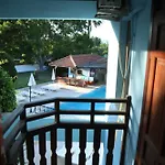 アパートホテル Summer Life