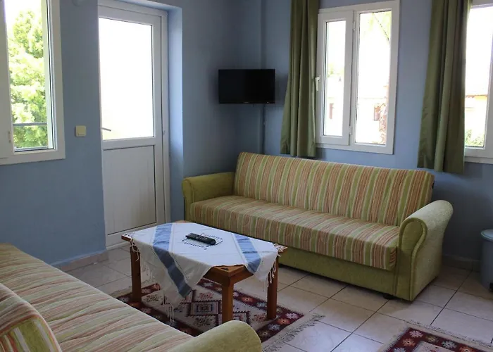 Summer Life Apart-hotel 4*